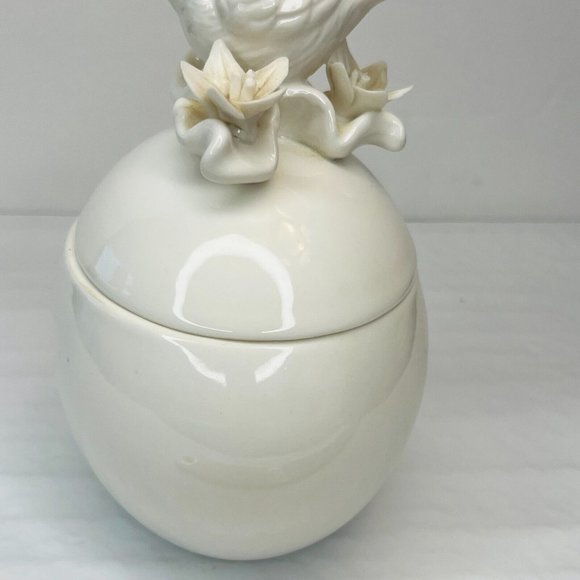 Paris Royal White Glass Oval Trinket Jewelry Box Bird Flowers on Lid No Flaws - Picture 5 of 12